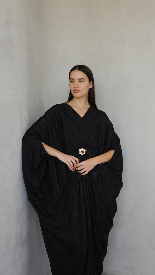 שמלת עטלף כיווצים אבזם פירנצה | שחור