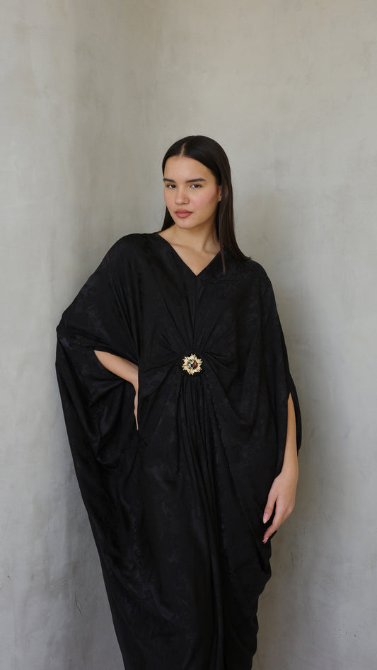 שמלת עטלף כיווצים אבזם פירנצה | שחור