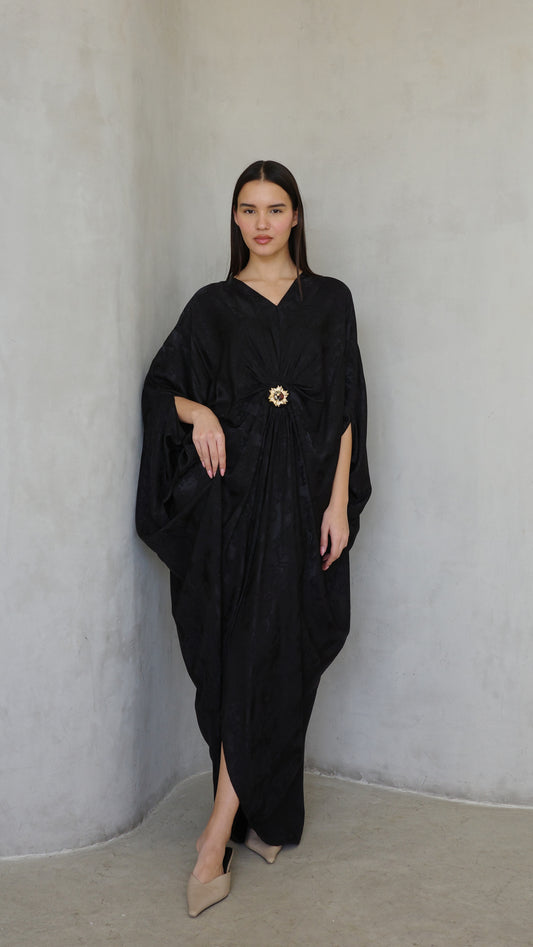 שמלת עטלף כיווצים אבזם פירנצה | שחור