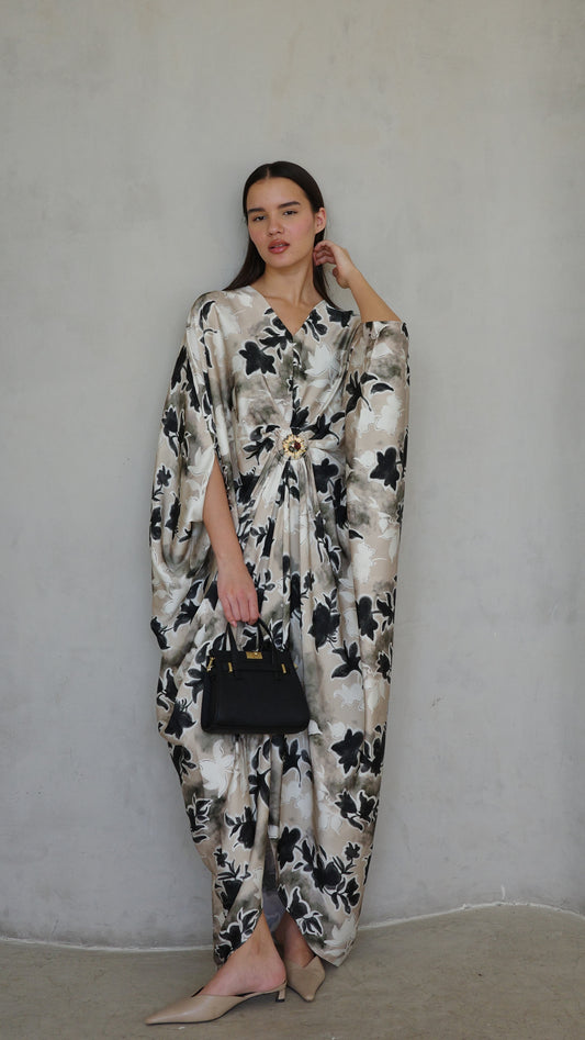 שמלת עטלף כיווצים אבזם פירנצה | בז/אפור