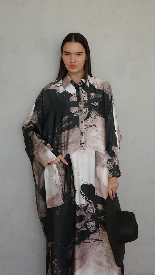 שמלת מקסי אוברסייז עטלף הילטון | שחור/בז