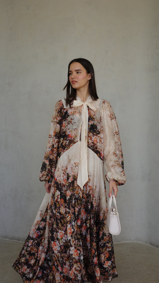 שמלת קלוש עניבה קארינה פרחוני | שמנת