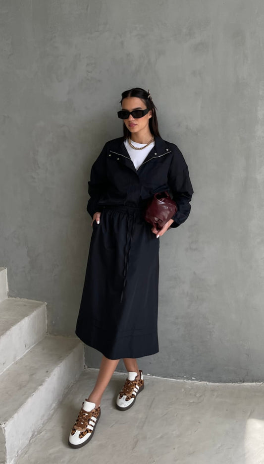 חליפת חצאית ניילון משולבת גקט רוכסן | שחור