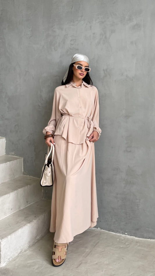 חליפת חצאית קלוש אוברסייז אמיליה | בז