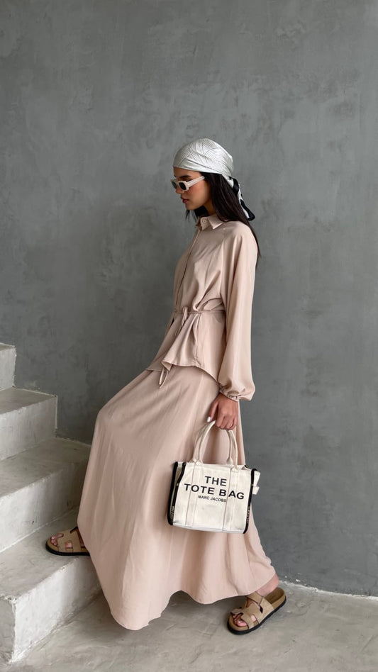 חליפת חצאית קלוש אוברסייז אמיליה | בז