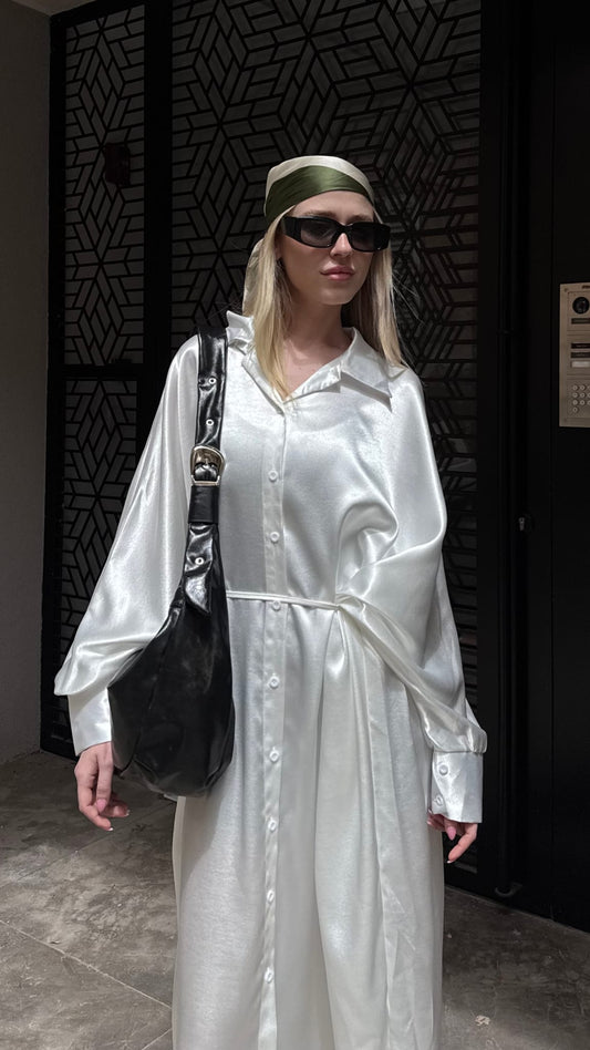 שמלת אוברסייז עטלף קנדל | לבן