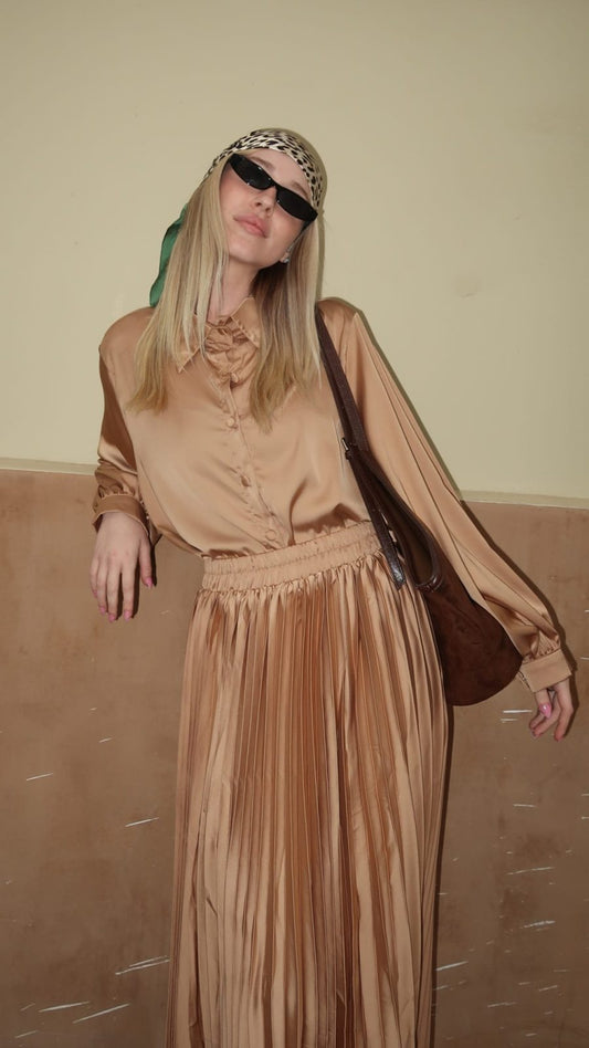 חליפת חצאית פליסה | בז