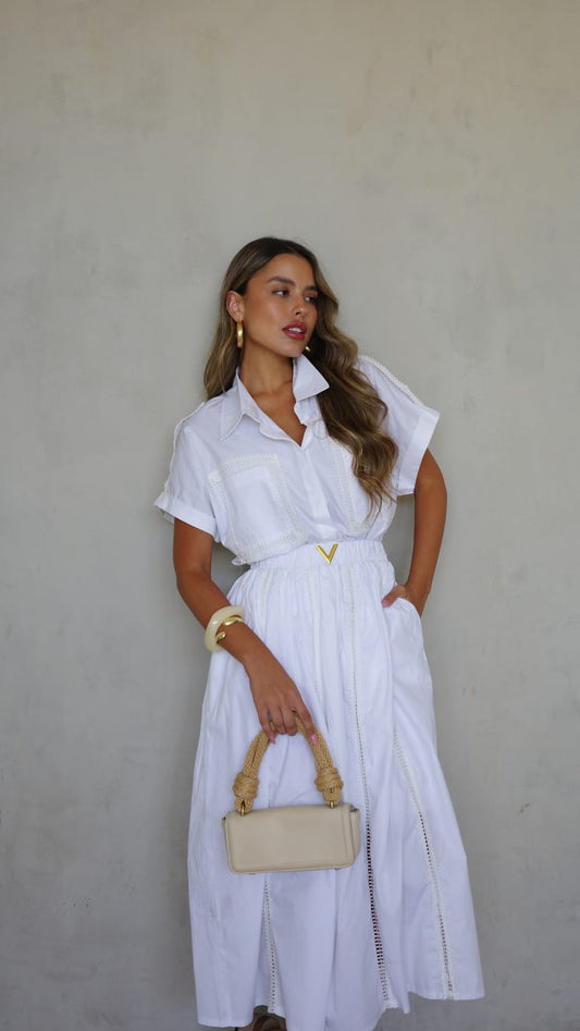 חליפת חצאית קלוש פוקט | לבן