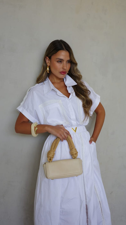 חליפת חצאית קלוש פוקט | לבן