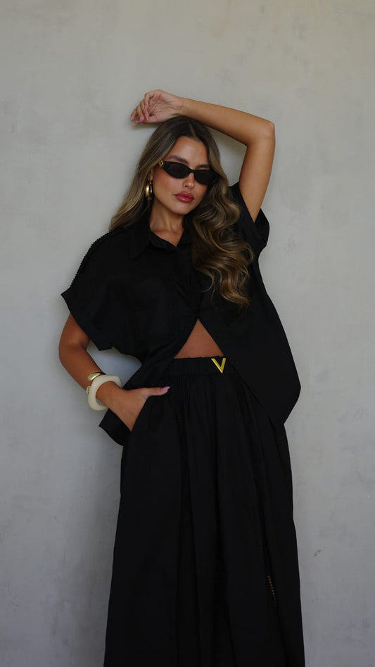 חליפת חצאית קלוש פוקט | שחור