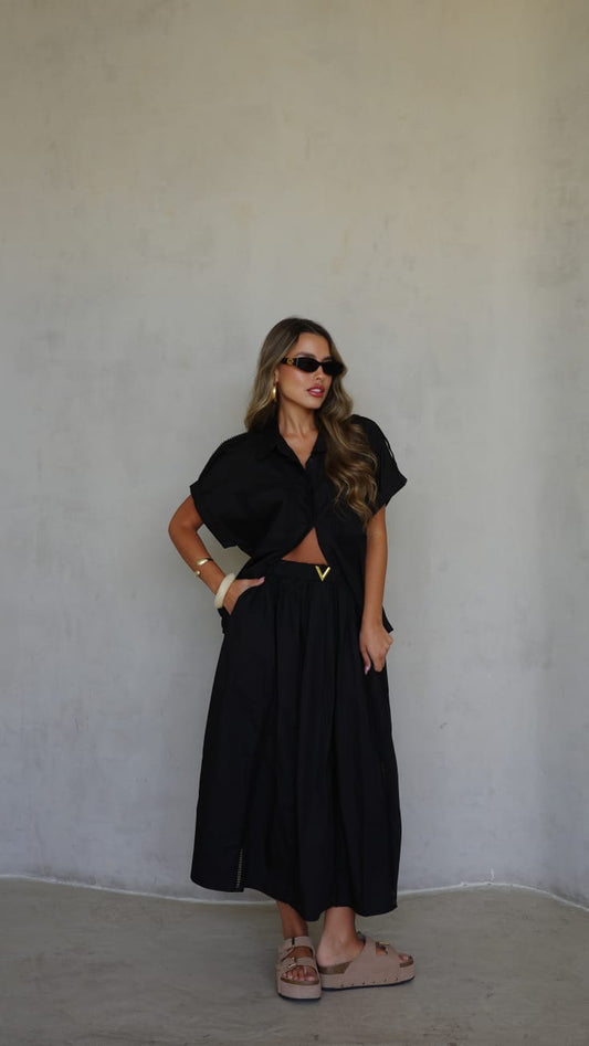 חליפת חצאית קלוש פוקט | שחור