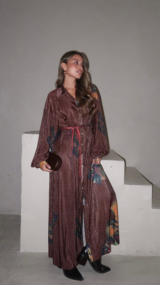 שמלת פליסה כפתורים קארן | חום