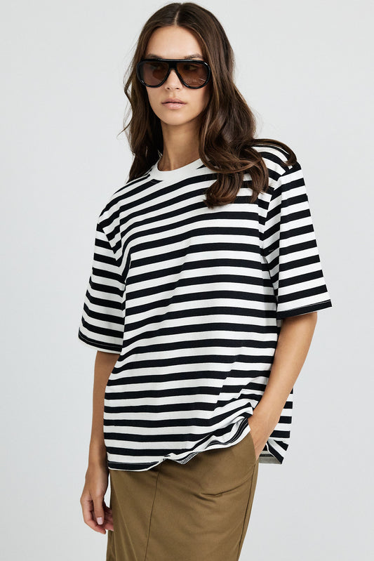Oversized Striped Basic T-Shirt – Black & Cream