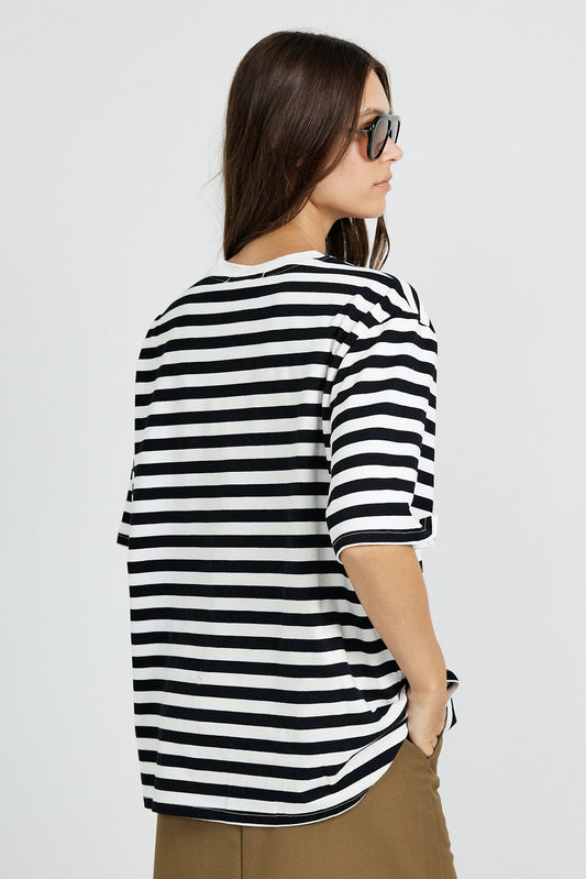 Oversized Striped Basic T-Shirt – Black & Cream