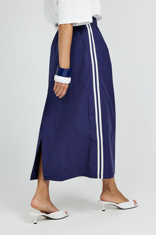 Sport Chic Cotton Midi Skirt – navy blue