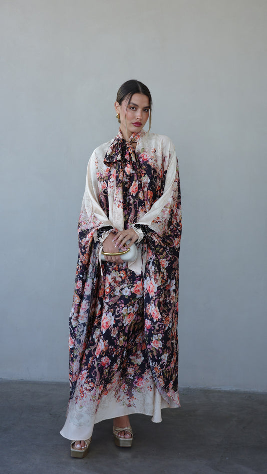 שמלת אוברסייז מעוגלת עניבה גוצי | שמנת שחור