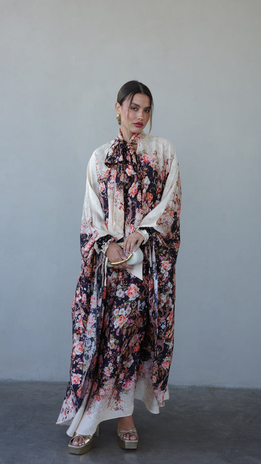 שמלת אוברסייז מעוגלת עניבה גוצי | שמנת שחור