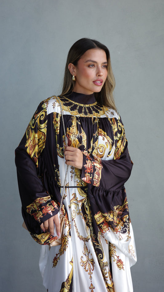 שמלת מקסי אוברסייז עטלף גייקובס | לבן/שחור