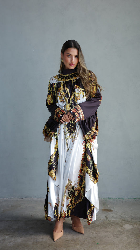 שמלת מקסי אוברסייז עטלף גייקובס | לבן/שחור