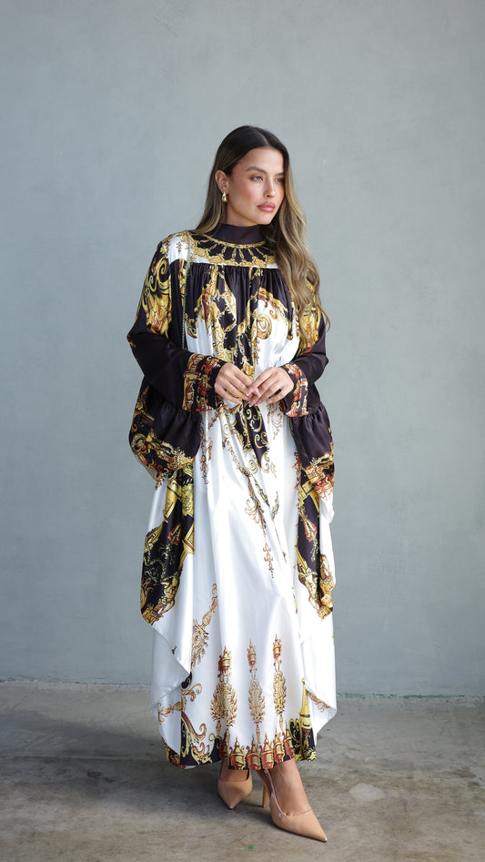 שמלת מקסי אוברסייז עטלף גייקובס | לבן/שחור