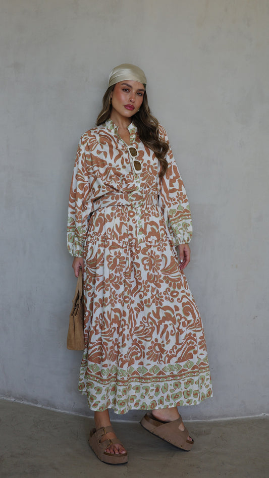 גלביה קומות כפתורים חגורה דיאנדרה | שמנת/חום