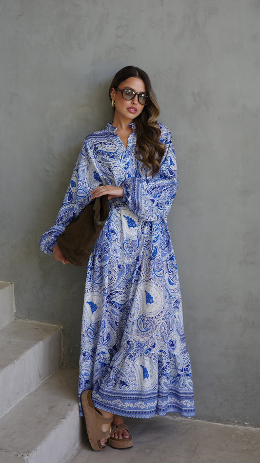 גלביה קומות כפתורים חגורה רייצל | תכלת/לבן