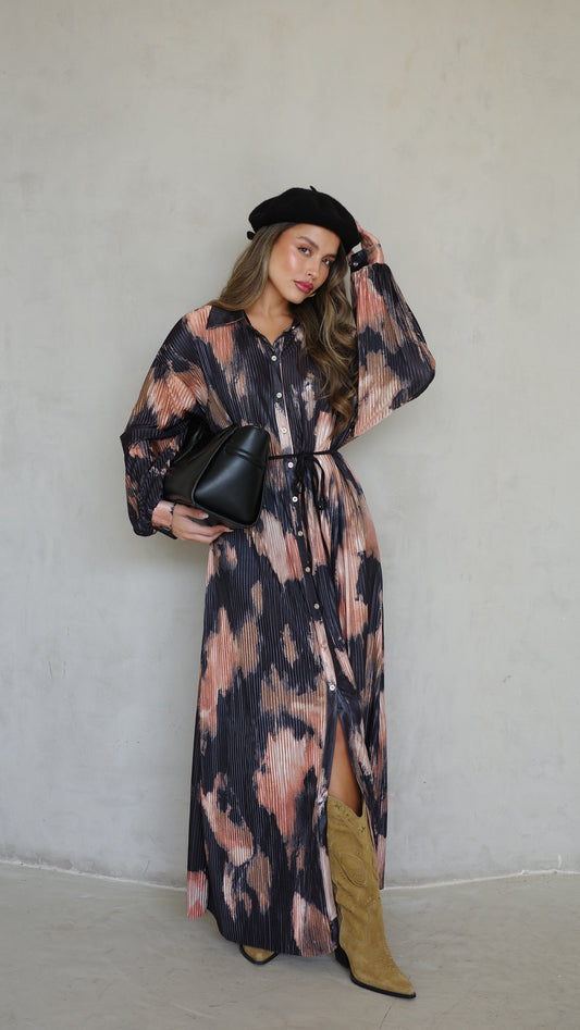 שמלת פליסה כפתורים אבלין | שחור