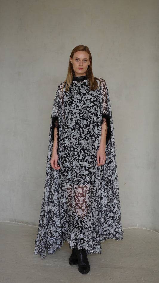 שמלת אוברסייז שיפון מעוגלת | שחור