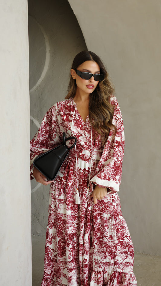 גלביה קומות פונפונים אוריה | לבן/בורדו