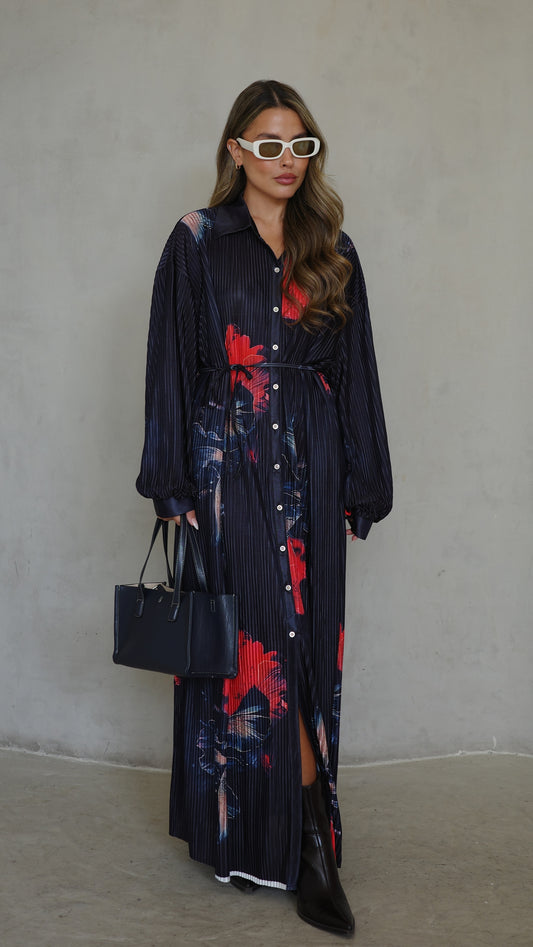 שמלת פליסה כפתורים קארן | שחור