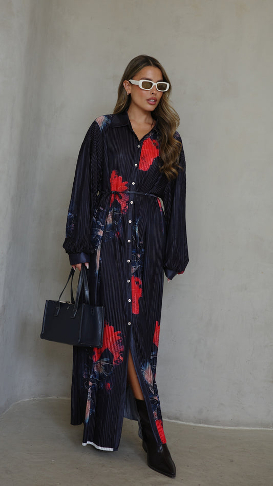 שמלת פליסה כפתורים קארן | שחור