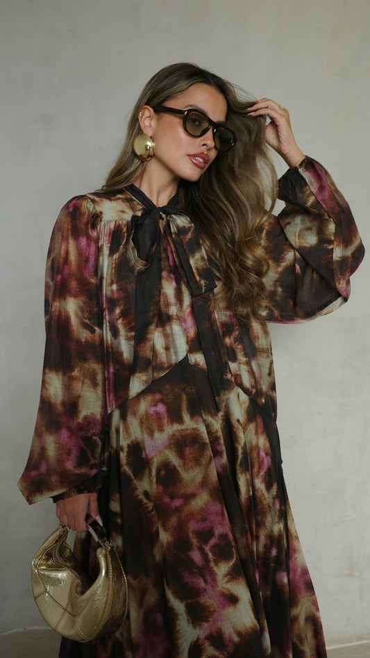 שמלת קלוש עניבה קארינה | חום/סגול