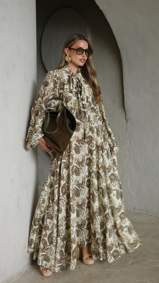 שמלת קלוש עניבה קארינה | בז