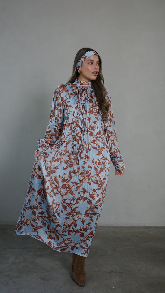 שמלת מידי פליסה קנדרה | תכלת/חום