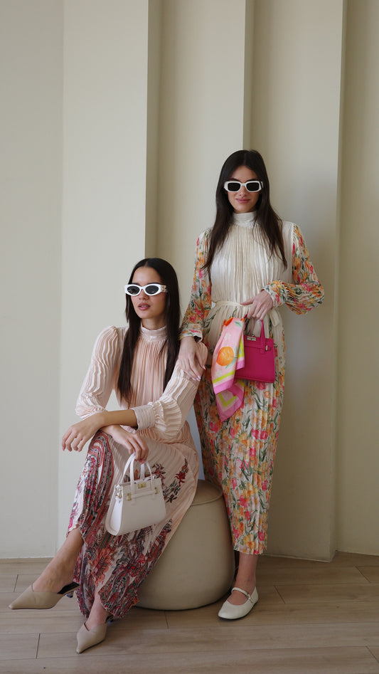 שמלת מידי פליסה קנדרה | ורוד