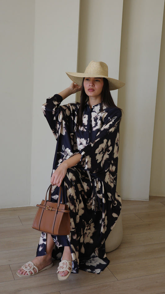 שמלת אוברסיז עטלף אמבר | שחור