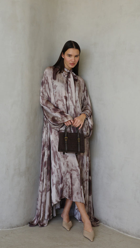 שמלת מקסי אוברסייז עניבה דונטלה | חום/אפור