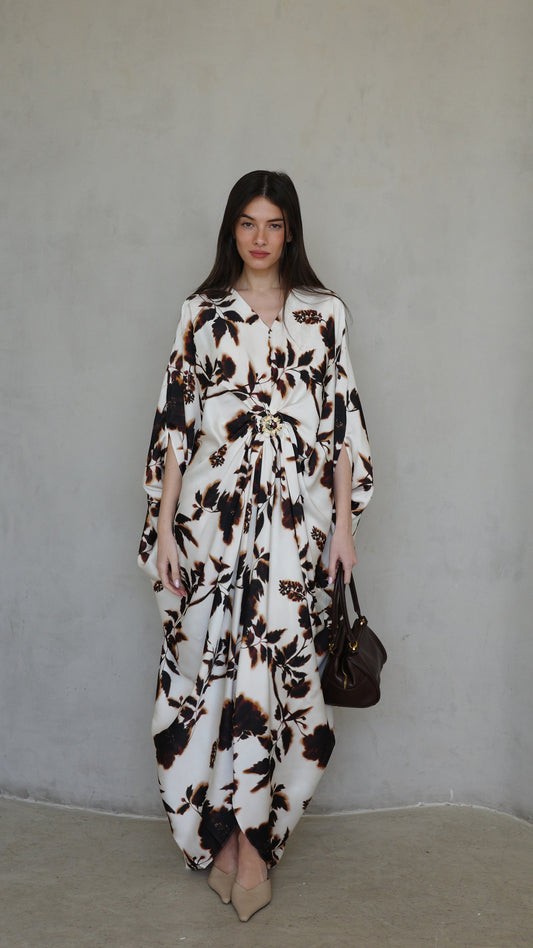 שמלת עטלף כיווצים אבזם פירנצה | בז/חום