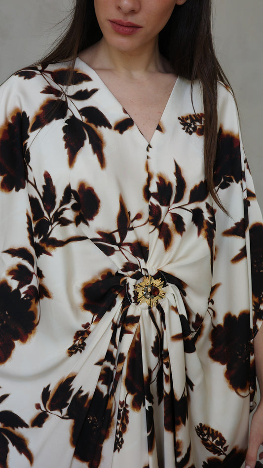 שמלת עטלף כיווצים אבזם פירנצה | בז/חום