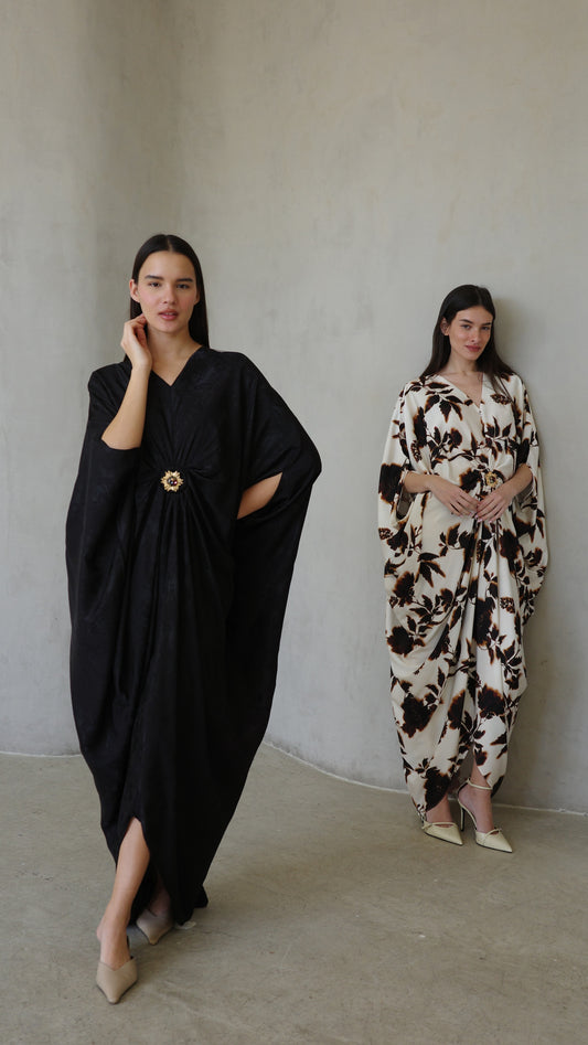 שמלת עטלף כיווצים אבזם פירנצה | שחור