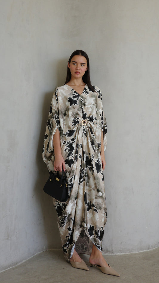 שמלת עטלף כיווצים אבזם פירנצה | בז/אפור