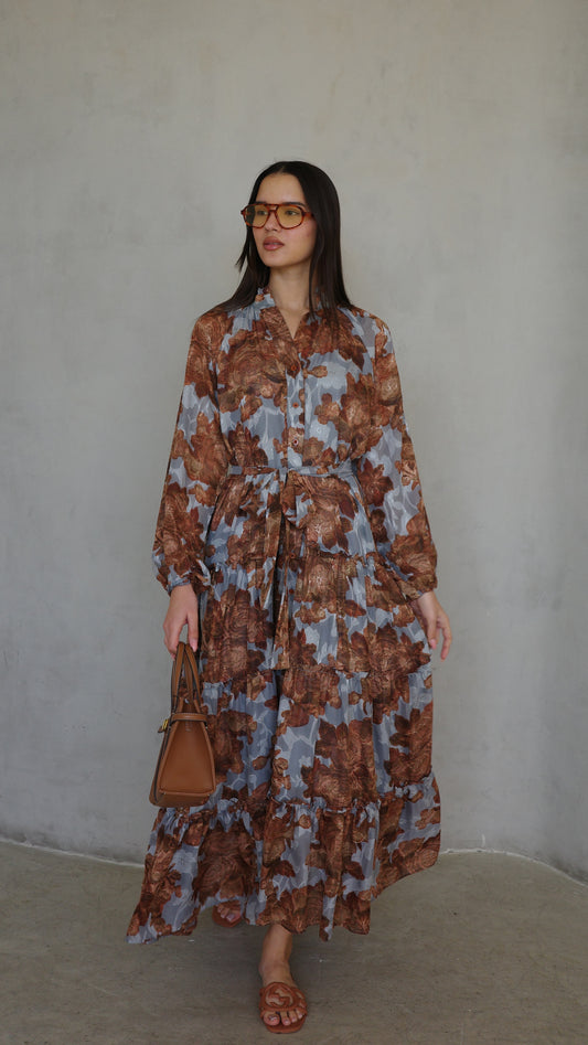 שמלת שיפון קלוש קומות פלווארס נויה | אפור/חום