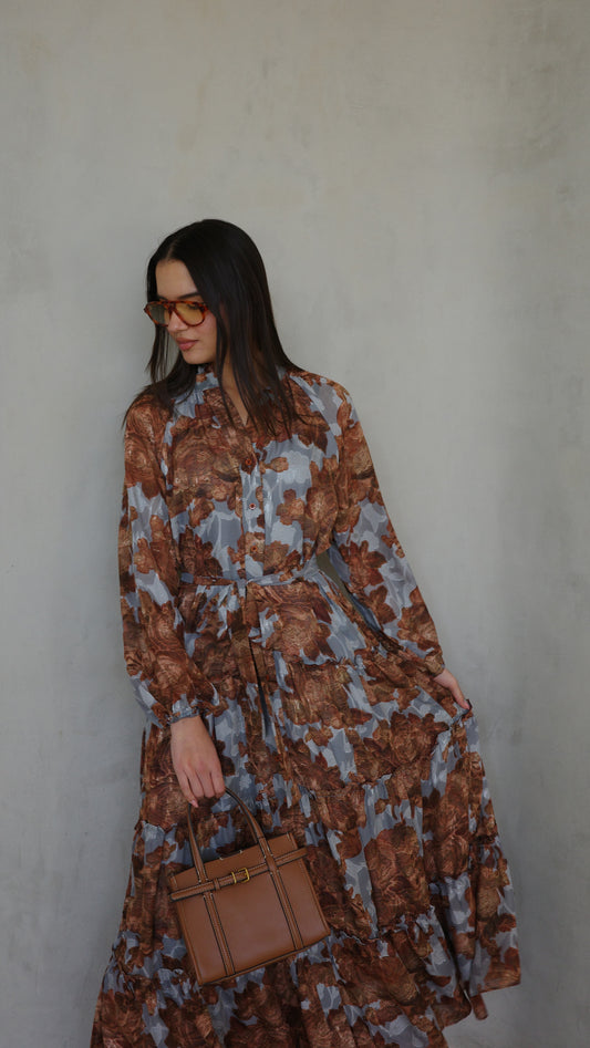 שמלת שיפון קלוש קומות פלווארס נויה | אפור/חום