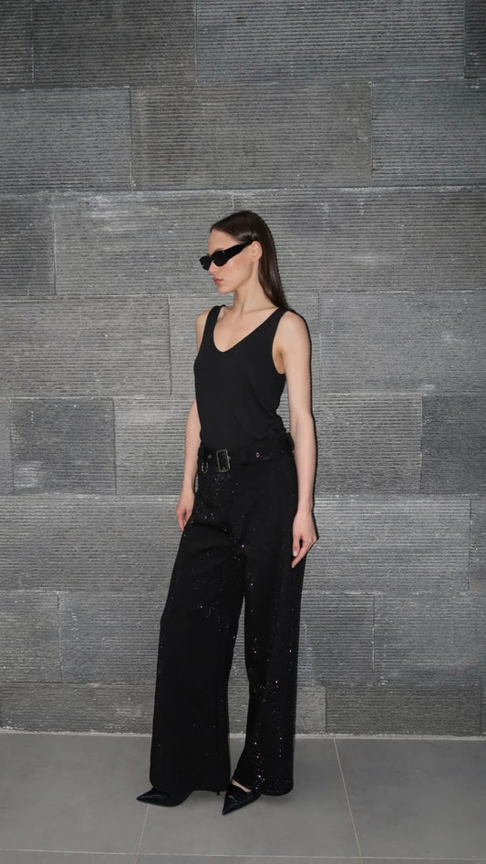 מכנס חגורה משולב ניטים | שחור