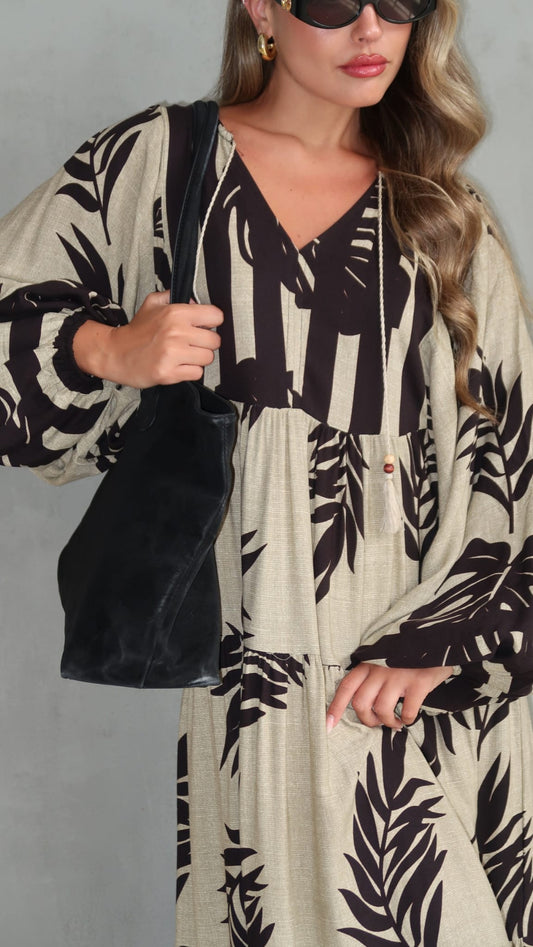 גלביה קומות פונפונים אלכסה | בז/שחור