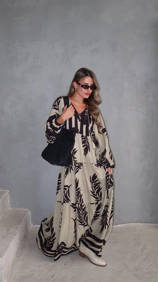 גלביה קומות פונפונים אלכסה | בז/שחור