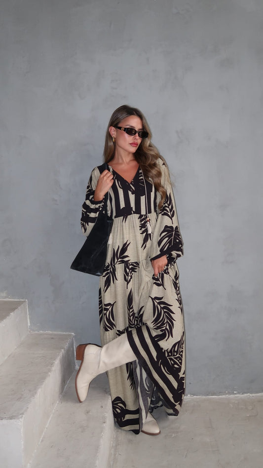 גלביה קומות פונפונים אלכסה | בז/שחור