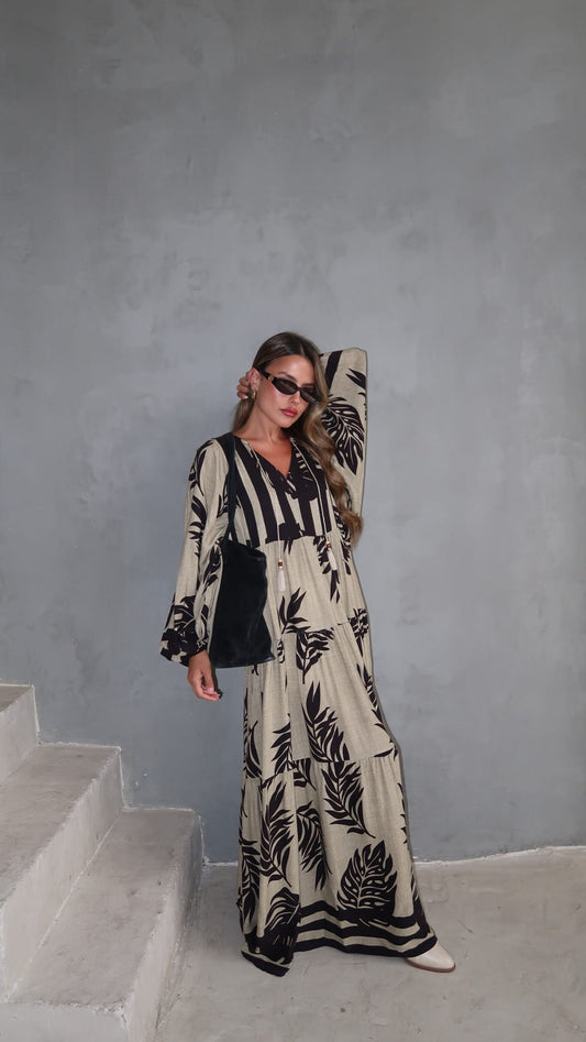 גלביה קומות פונפונים אלכסה | בז/שחור