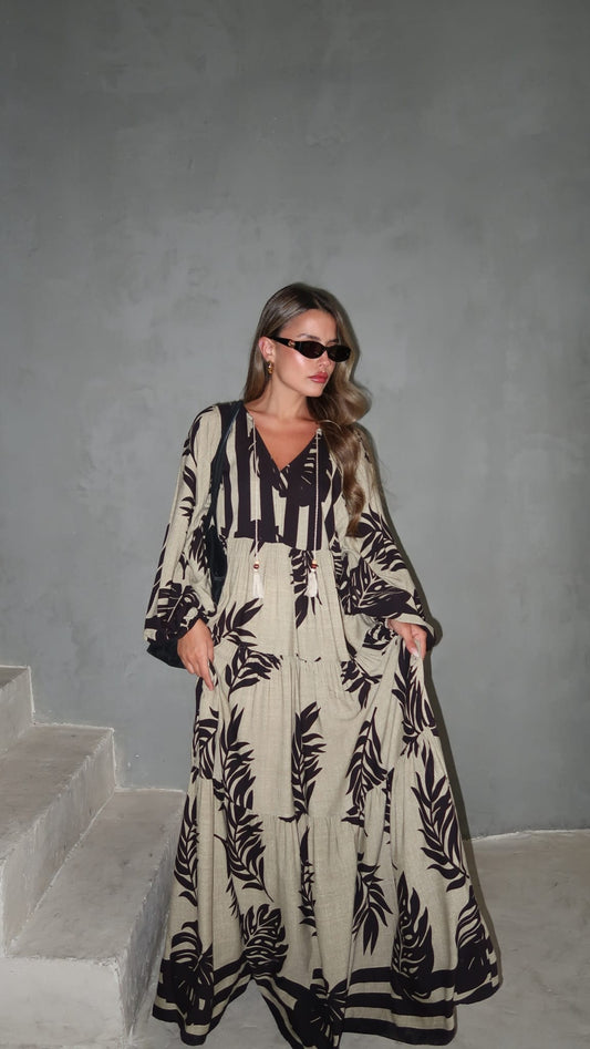 גלביה קומות פונפונים אלכסה | בז/שחור