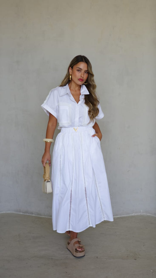 חליפת חצאית קלוש פוקט | לבן